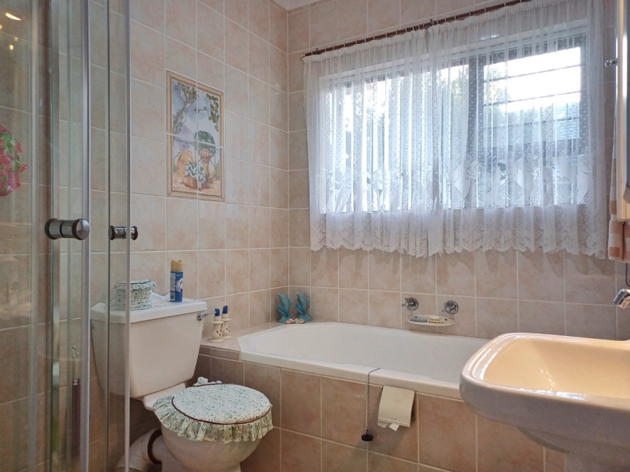 4 Bedroom Property for Sale in Hersham Western Cape